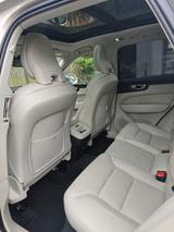 Volvo XC60 B5 D AWD Inscription IntelliSafe Pano-Dach - mit Diesel-Antrieb: Beige, Head-Up Display