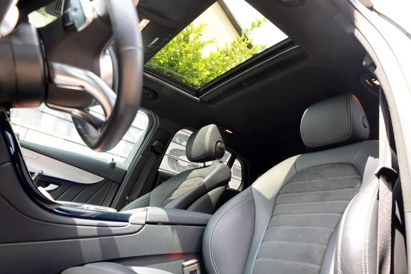 Fahrzeugabbildung Mercedes-Benz GLC 200 Coupe 4Matic,AMG line,SH,Kamera,HUD,SD