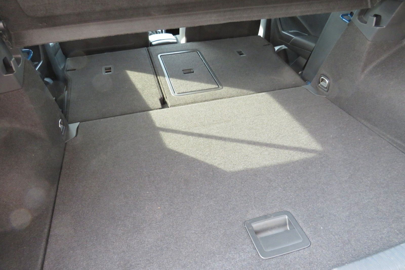 Fahrzeugabbildung Volkswagen T-Roc Style KAMERA ACC NAVI APP SITZH DIGI-COPI