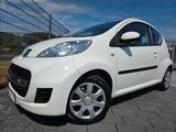 Peugeot 107 Urban Move Aus 1 Hand/Klima/Ganzjahresreifen - gebrauchte Peugeot 107 aus dem Jahr 2011