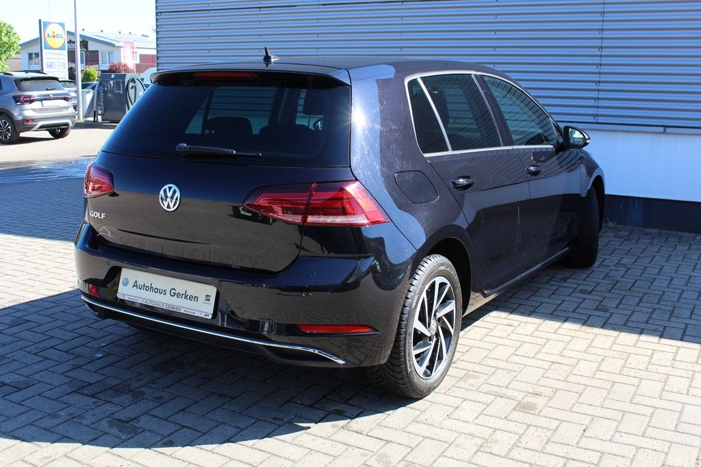 Fahrzeugabbildung Volkswagen Golf VII 1.0 TSI Join *Navi*SHZ*Ganzjahresreifen