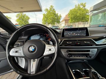 BMW 730 - 9