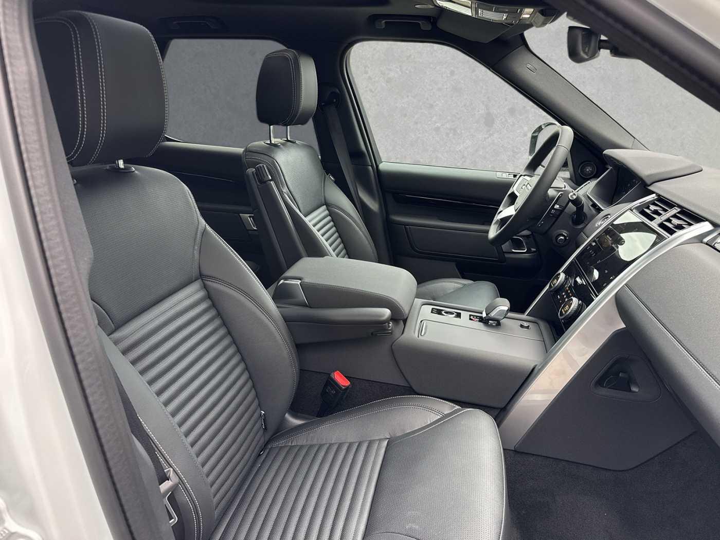 Land Rover Discovery D250 S AHK Schiebedach