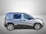 Peugeot Rifter AT 130 N1/NAVY/Kamera - silberne Peugeot Rifter