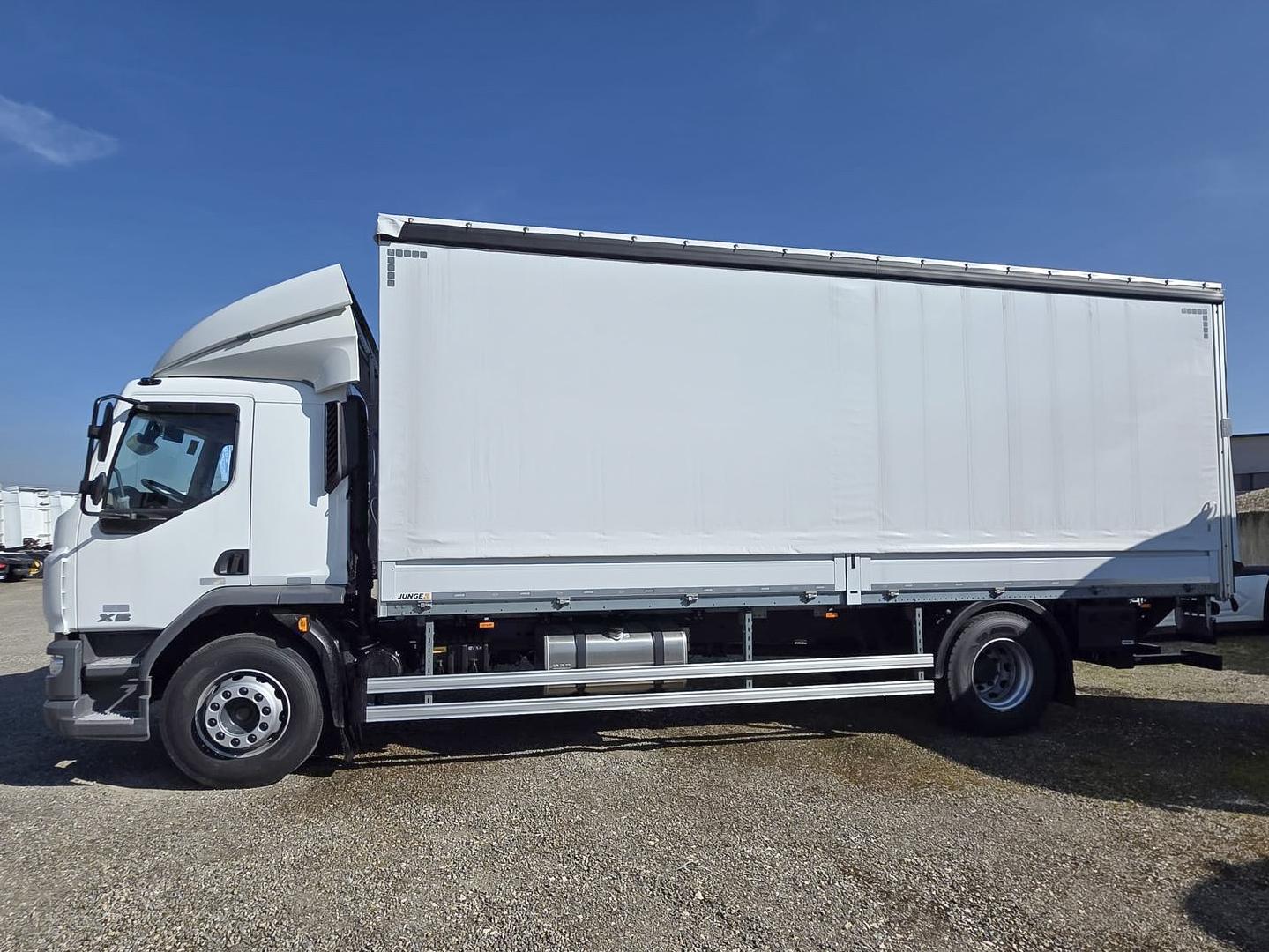 DAF FA XB 310 19t Junge Pritsche-Schiebeplane
