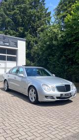 Mercedes-Benz E 200 Kompressor I AVANGARDE I 1 HAND I SCHIEBED - Mercedes-Benz E 200 in Hamm