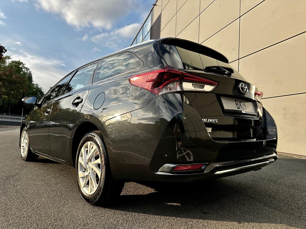 Toyota Auris Touring Sports