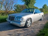 Mercedes-Benz W124 A124 Cabrio - Mercedes-Benz 190: Cabrio