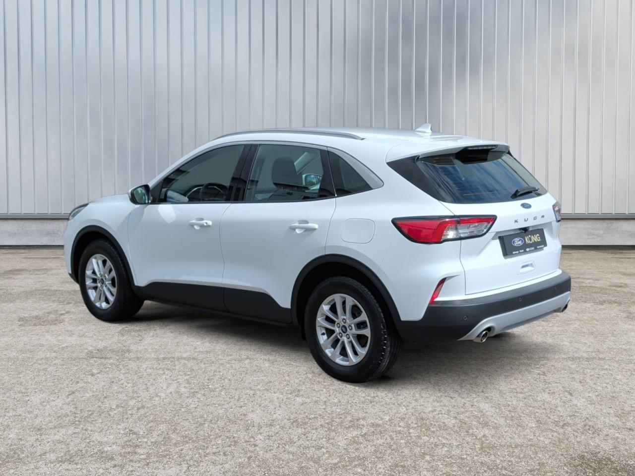 Ford Kuga Titanium 1.5 EB Klima+Navi+Einparkhilfe+DAB
