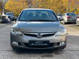 Honda Civic Hybrid Lim.  AUTOMATIK STDHZ SHZ PDC - gebrauchte Honda Civic aus dem Jahr 2006