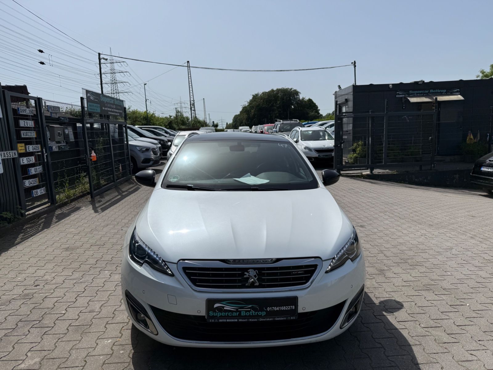 PEUGEOT 308