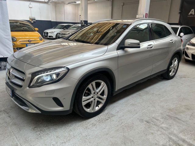 MERCEDES-BENZ Mercedes-benz GLA 200 d Automatic 4Matic Premium