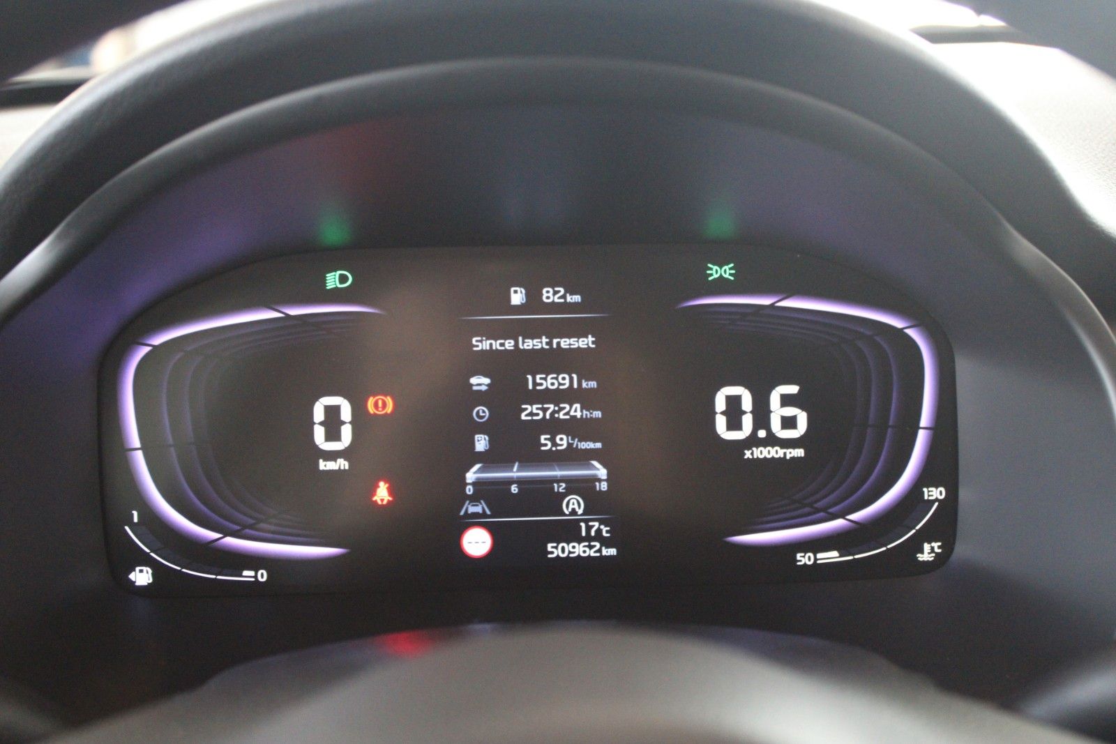 Fahrzeugabbildung Kia Stonic KLIMA NAVI Kamera PDC DAB usw. 1.Hand