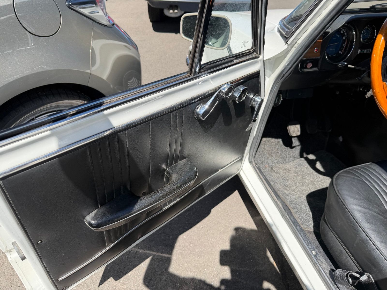 Fahrzeugabbildung Alfa Romeo Giulia Nuova Super 1300, Top Zustand mit H-Kennz
