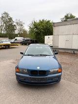 BMW e46 320i - BMW 320 aus 2000: 320i E46