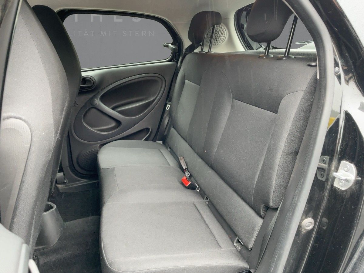 Fahrzeugabbildung Smart Smart ForFour EQ DAB/Tempomat/Klima