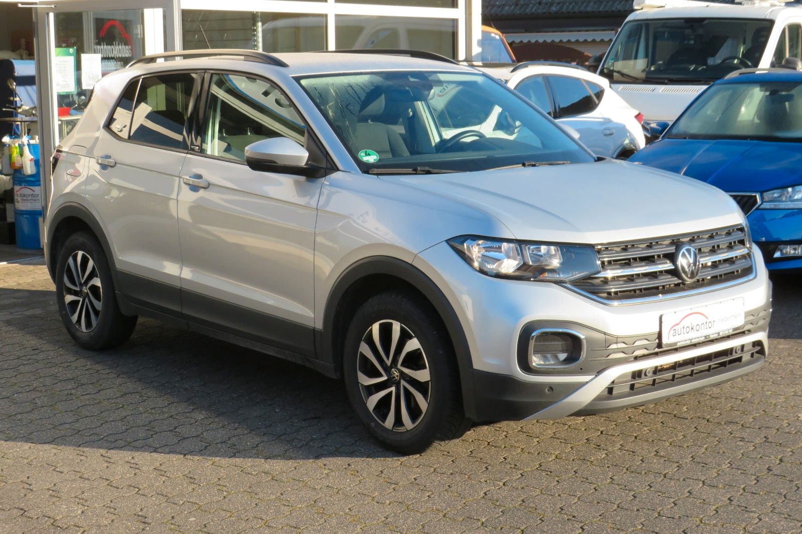 Fahrzeugabbildung Volkswagen T-Cross Active ACC NAVI APP GJ SITZH. PDC 1HD