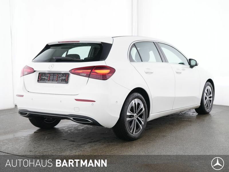 Mercedes-Benz A 180 PROGRESSIVE MBUX KAMERA SPUR JungerStern foto 2