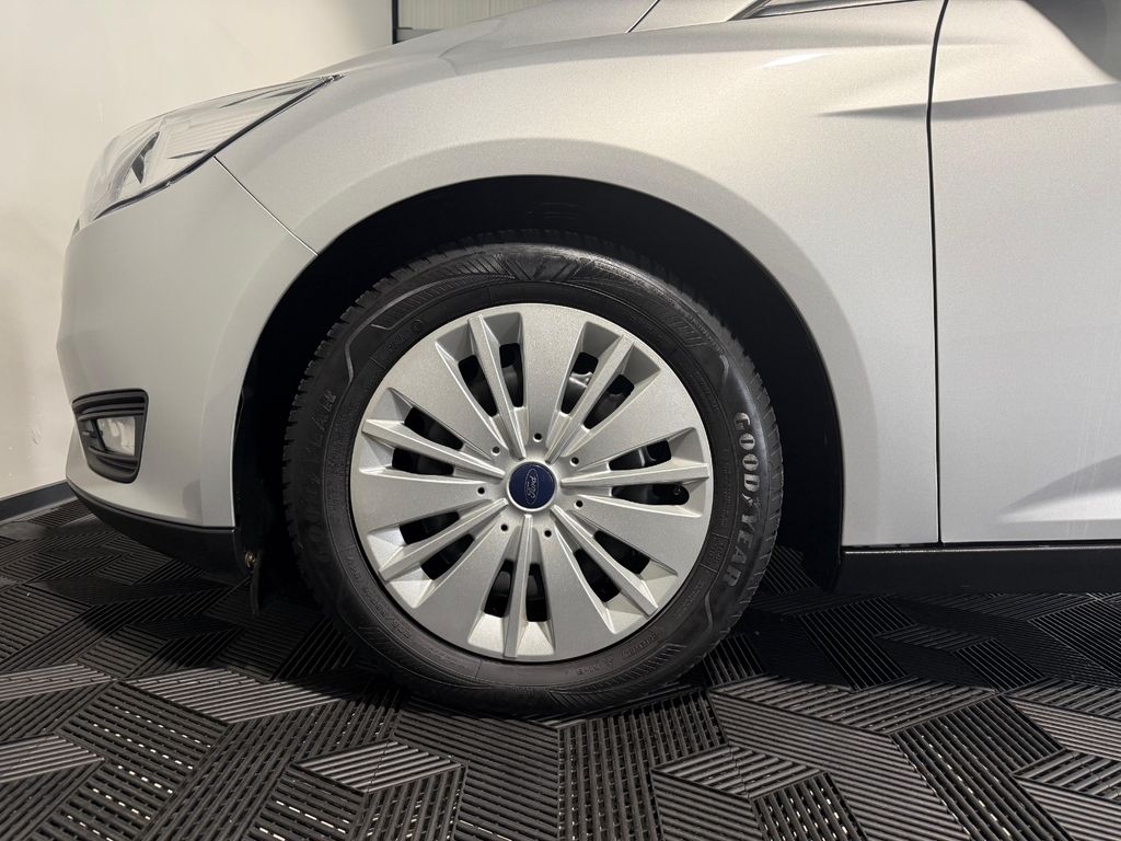 Ford Focus - Bild 9