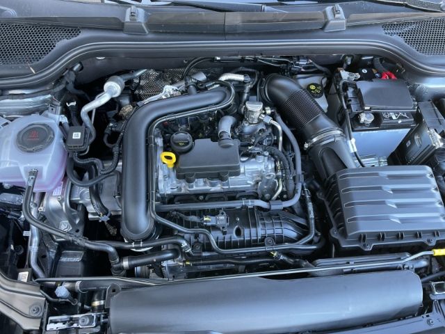 Fahrzeugabbildung SKODA Kamiq 1.0 TSI Selection Autom. Rückfahrkamera, A