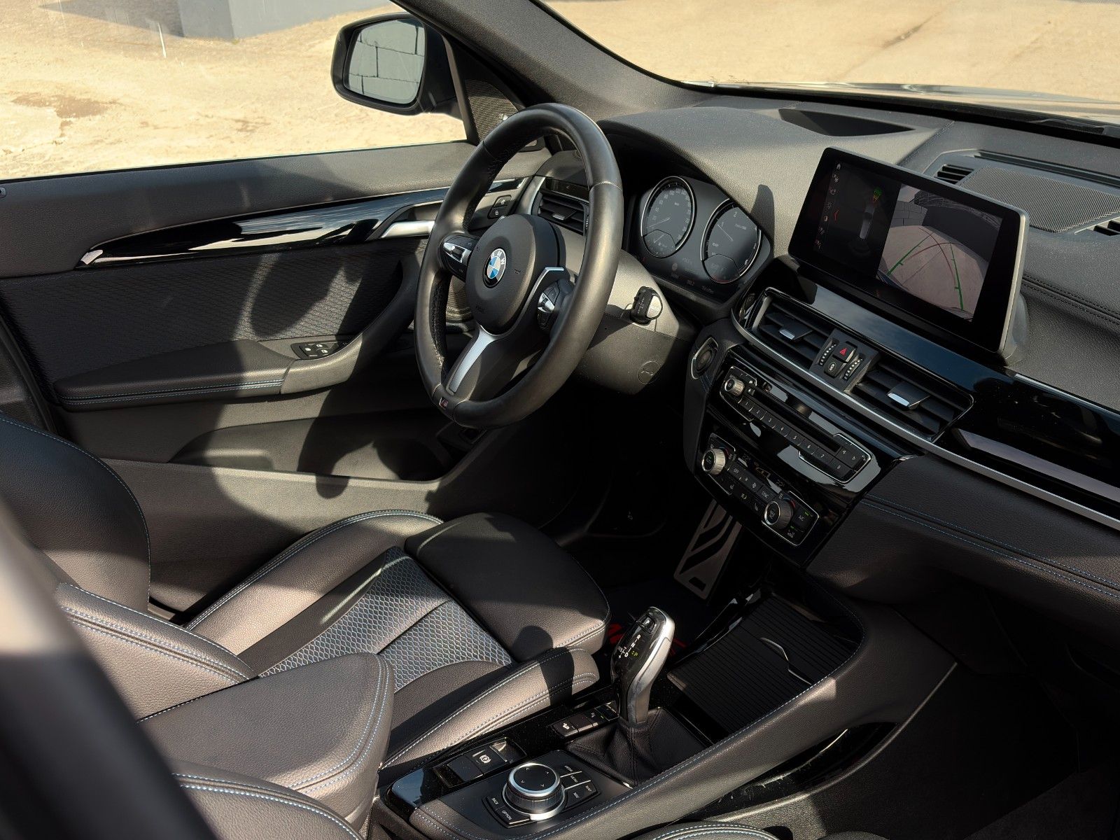Fahrzeugabbildung BMW X1 xDr. 25d M Sport 2Z-Klima Pano H&K CAM CarPl.