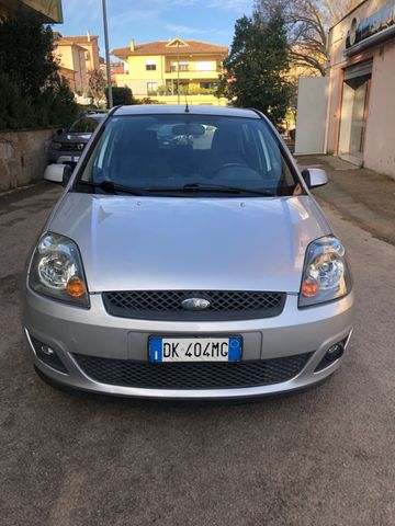 Ford Fiesta 1.4 TDCi 5p. Ghia