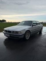 BMW E38 750iL - BMW 750: E38