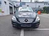 Mercedes-Benz B 180 CDI Schwarz  Original  89 Tkm  Leder  2 Ha - Mercedes-Benz B 180 in Wiesbaden