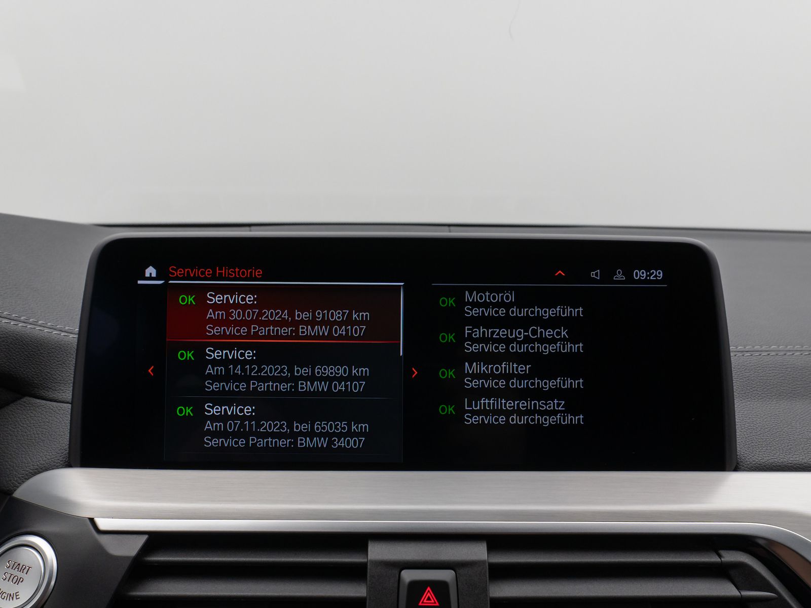 Fahrzeugabbildung BMW X3 xD20d xLine HUD ACC PDC Komfort Alarm Sport