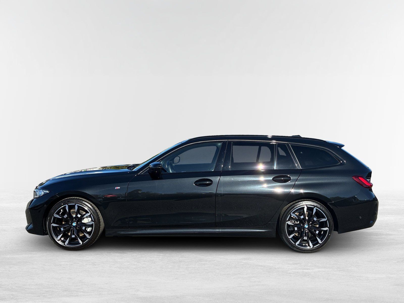 BMW 330i xDrive Touring M Sportpaket INNOPAKET.ACC foto 3