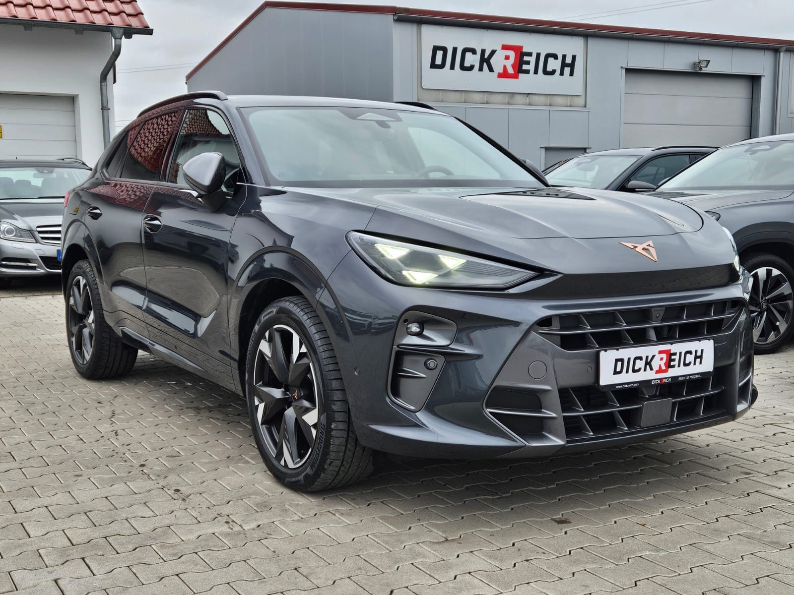 Représentation du véhicule CUPRA Terramar 1.5 eTSI Dinamica Pack Edge HUD 19