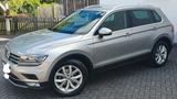 Volkswagen Tiguan 2.0 TDI SCR Highline Highline - VW Tiguan Gebrauchtwagen in Bonn