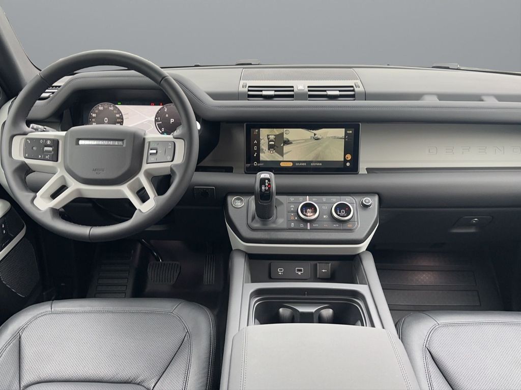 LAND-ROVER Defender 2024
