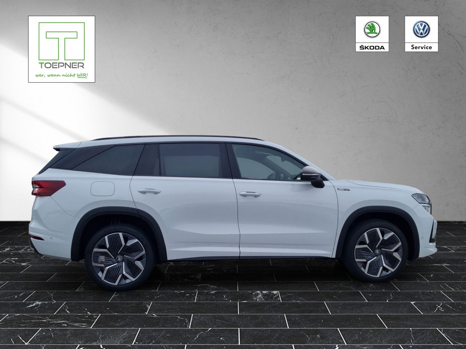 Fahrzeugabbildung SKODA Kodiaq Sportline 2.0 TDI DSG PANO AHK Licht-Info