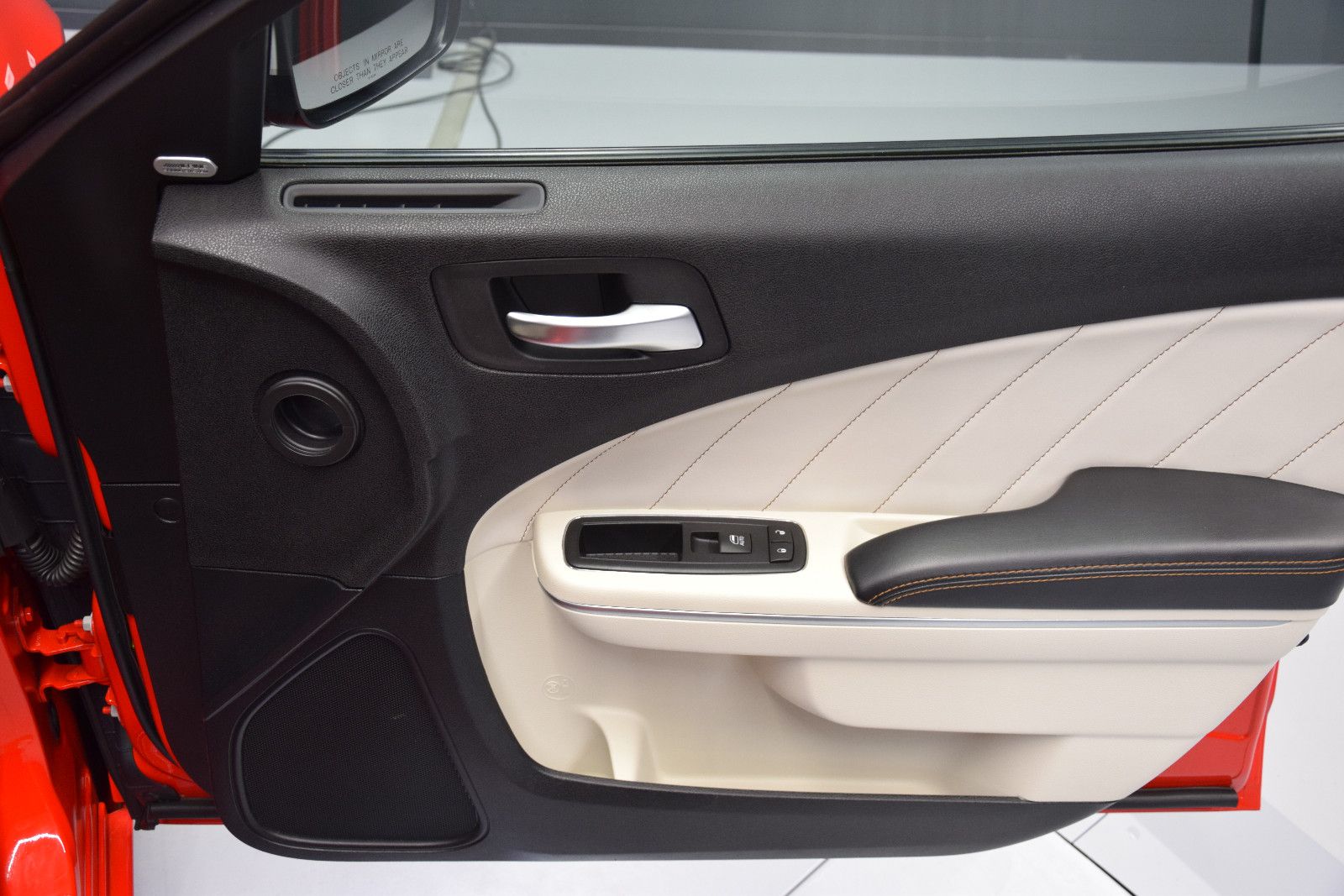 Fahrzeugabbildung Dodge Charger Schiebedach Sitzl Bi-Colo Alpine LED NAV