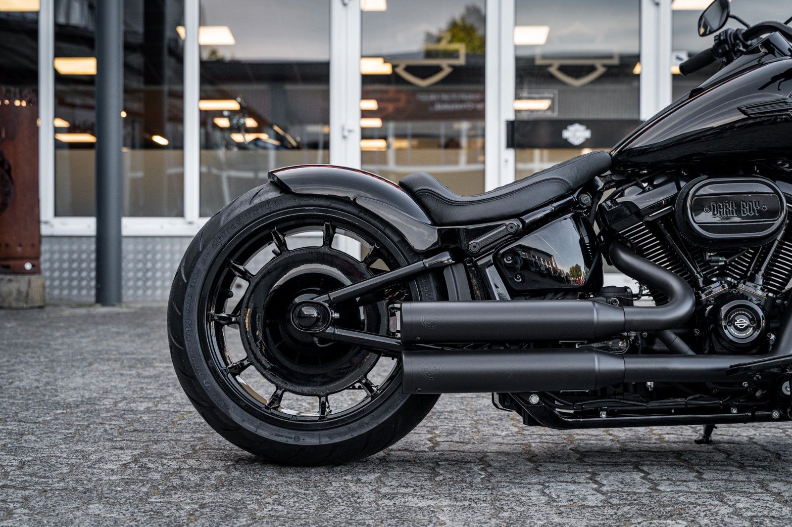 Fahrzeugabbildung Harley-Davidson DARK FAT BOY FLFBS 114 MY24 -KESSTECH-