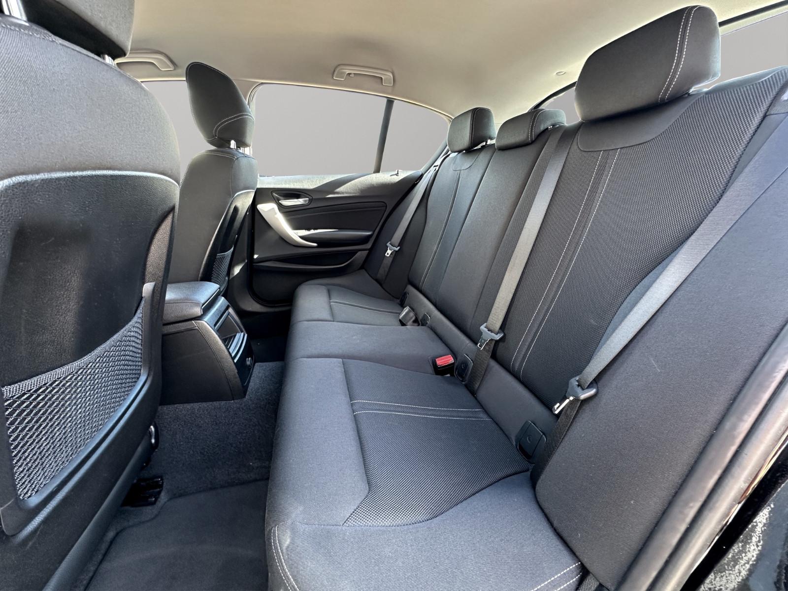 BMW 118i Limousine  Advantage 17 " M Felgen