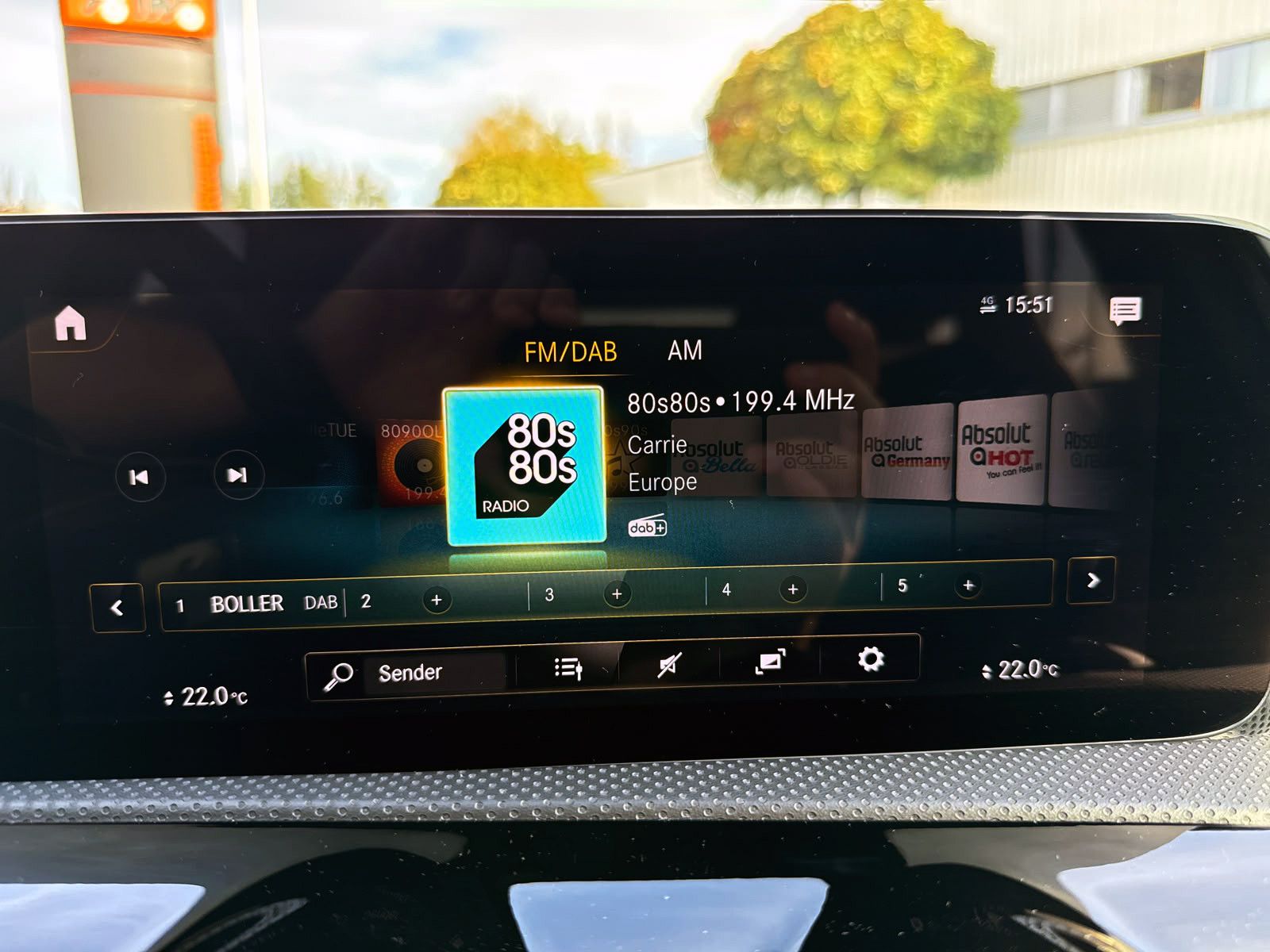 Fahrzeugabbildung Mercedes-Benz A250 4Matic Advanced AMG-Line HUD 360° ACC AMBI