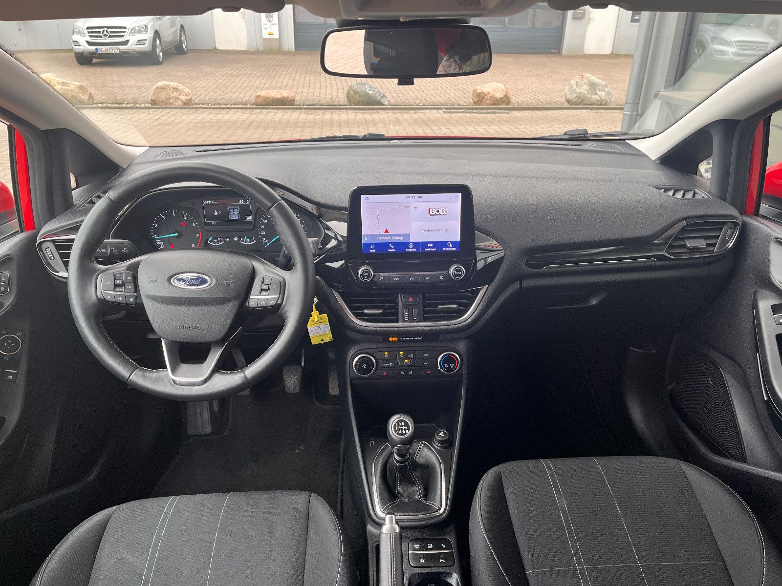 Fahrzeugabbildung Ford Fiesta Cool & Connect Navi/Sitzh./Parkpilot