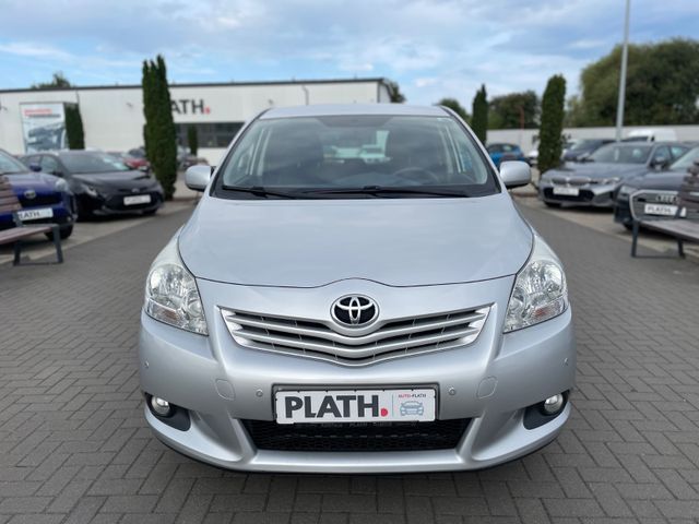 Toyota Verso  Travel