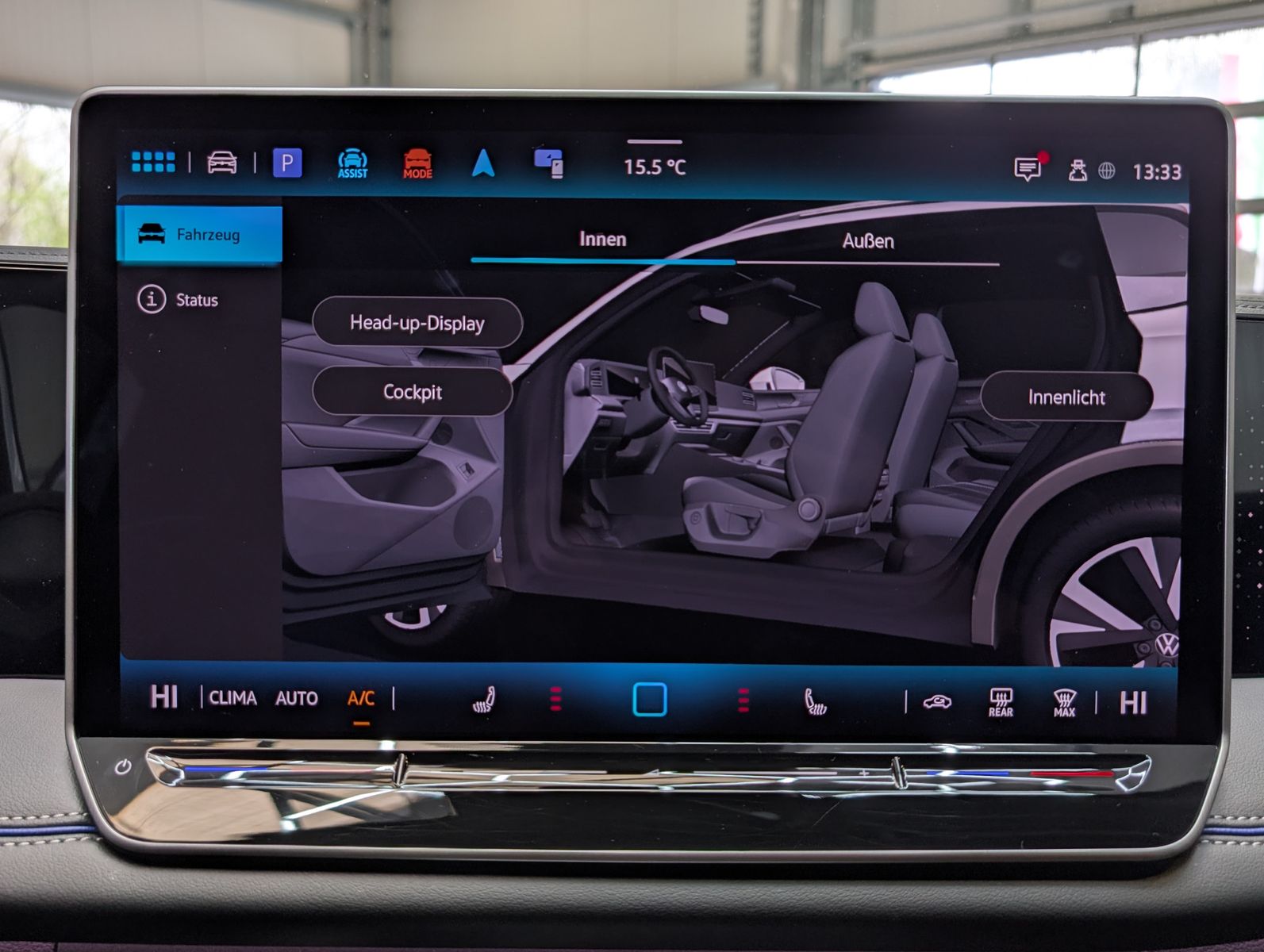 Fahrzeugabbildung Volkswagen Tiguan 2.0TDI R-Line 4M Pano Black AHK Matrix 20