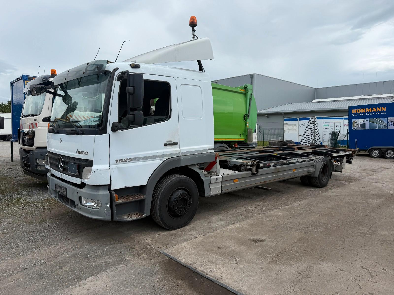 Mercedes-Benz Atego 1529 ,Schaltung, Hydralifter