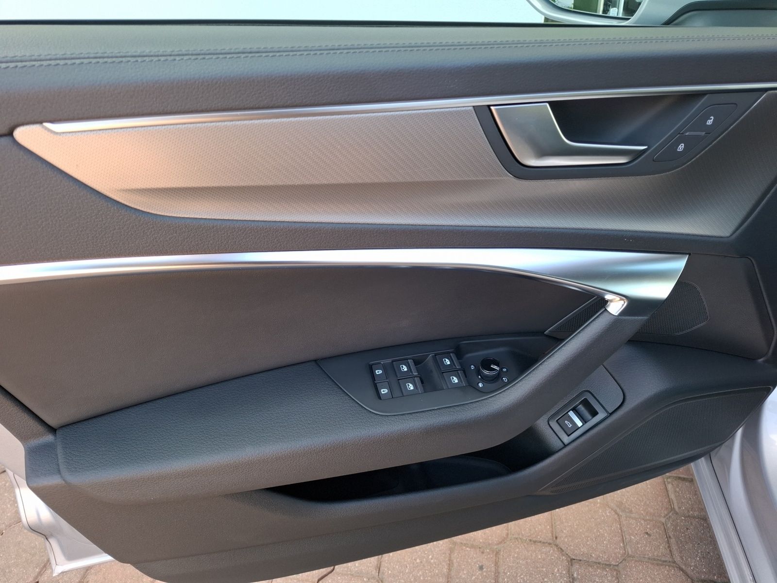 Fahrzeugabbildung Audi A6 Avant 40 TDI quattro design S-tronic  Matrix
