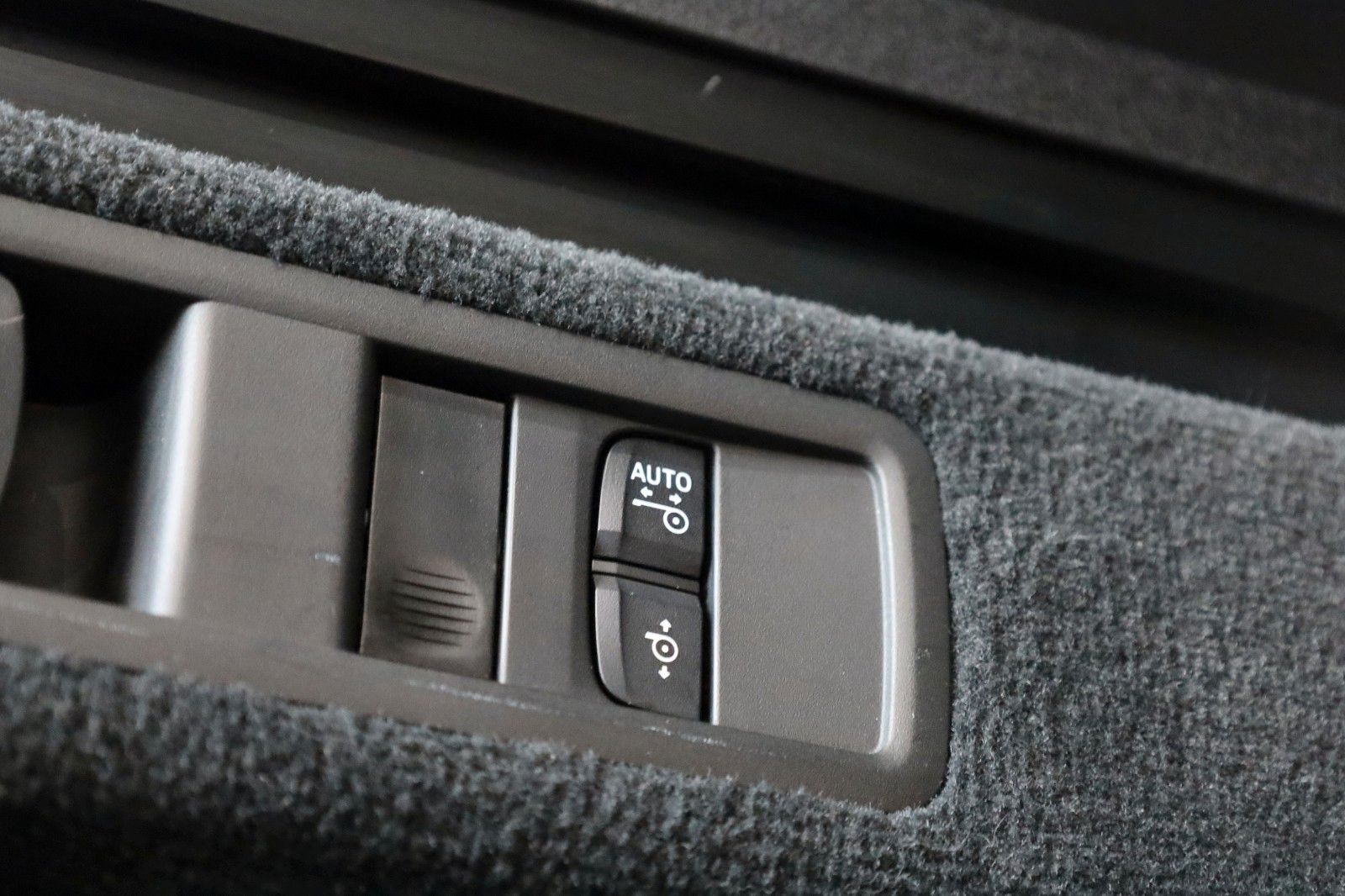 Fahrzeugabbildung BMW X5 xDrive 30d Leder,Navi,LED,PanDach,HeadUp,360°