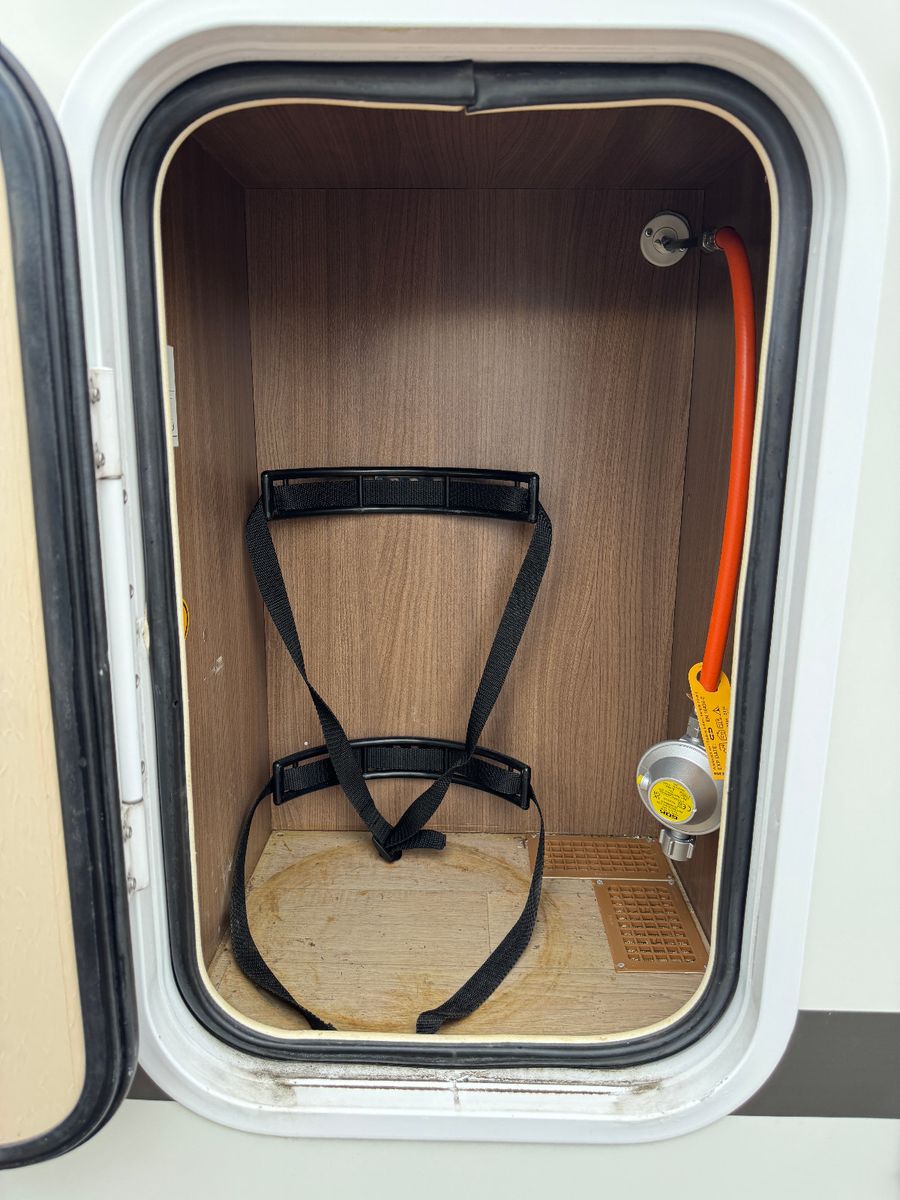 Fahrzeugabbildung Chausson WELCOME 618 FIAT SAT TV HUBBETT BACKOFEN 1.HAND