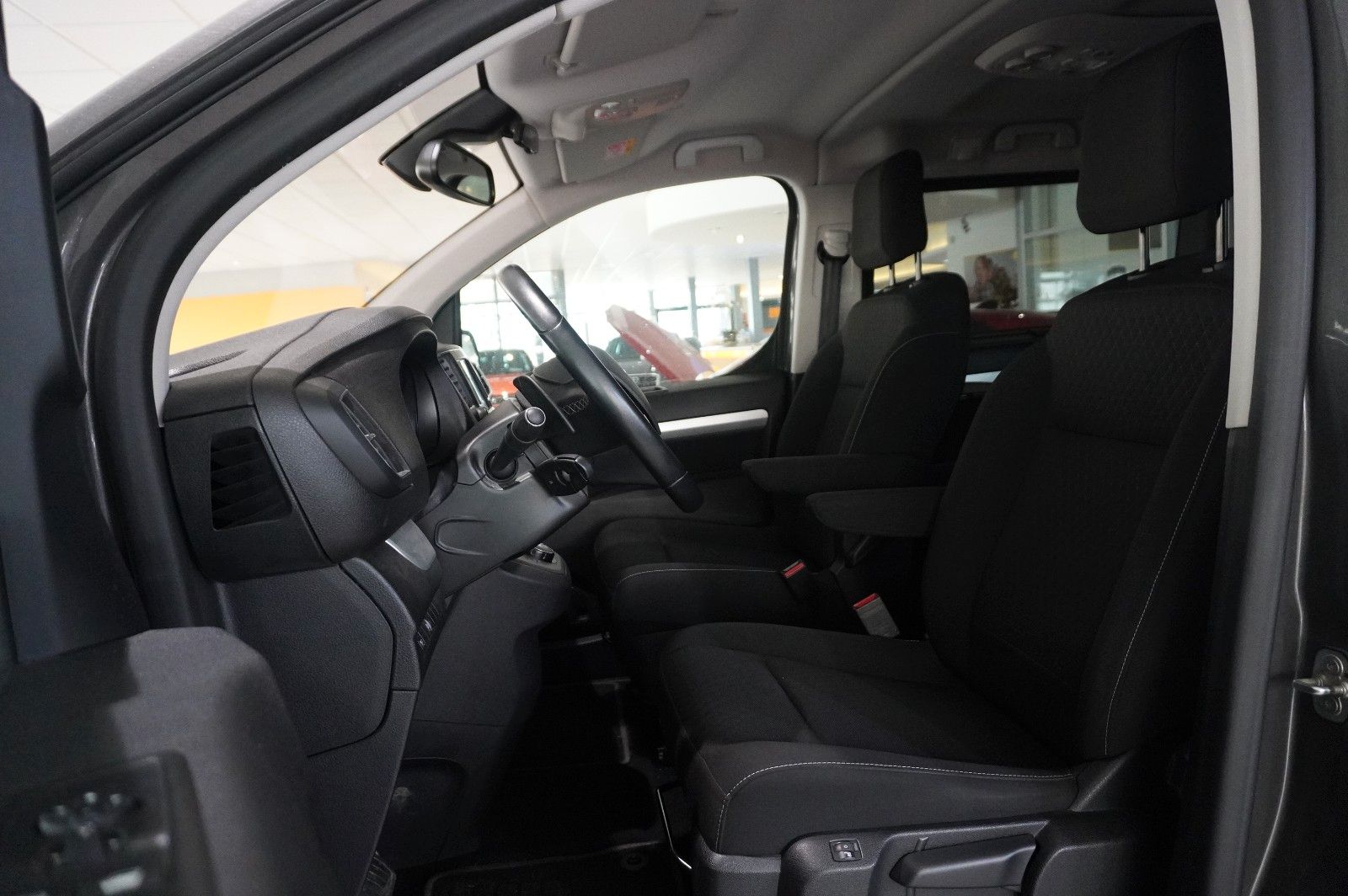 Fahrzeugabbildung Opel Zafira Life 2.0D "L" EDIT. 8-SITZE NAVI/LED/AHK