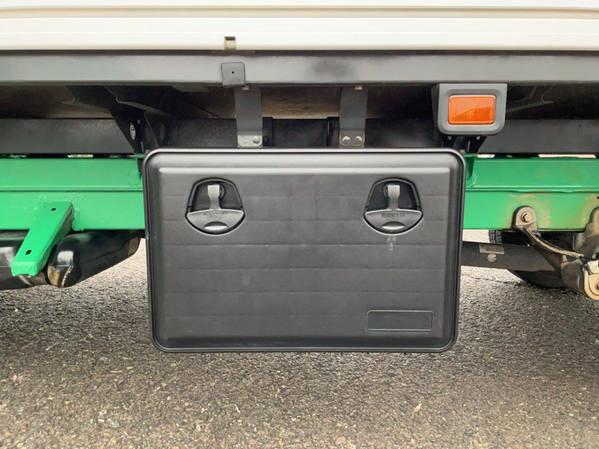 Fahrzeugabbildung Volkswagen Crafter 35 Pritsche 2.0 TDI Langer Radstand AHK