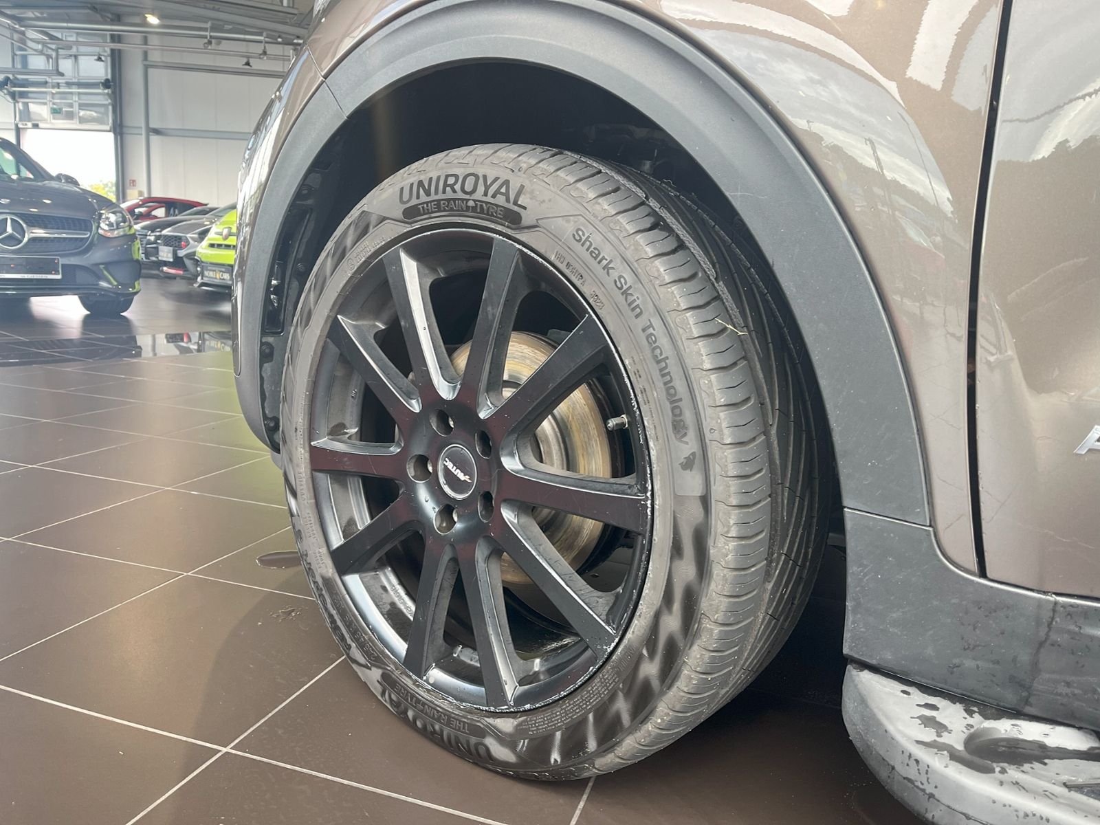 Fahrzeugabbildung Kia Sportage 2.0 CRDI AWD Spirit XEN NAV JBL 19"