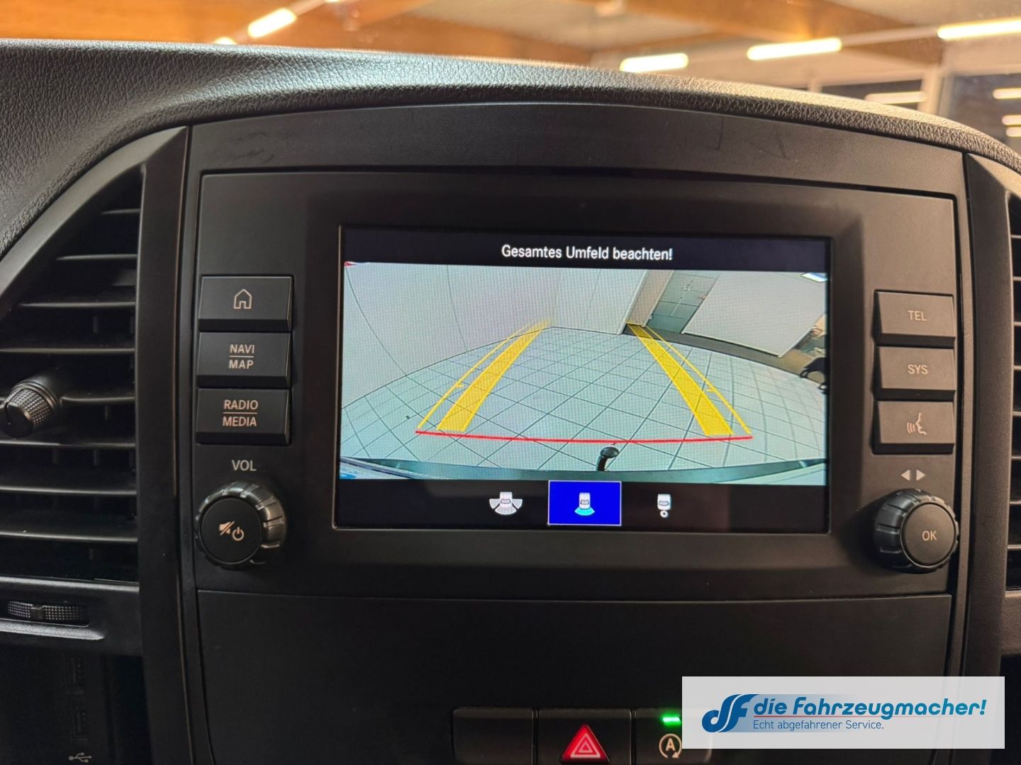 Fahrzeugabbildung Mercedes-Benz Vito Kasten 114 CDI FWD lang AHK Navi DAB SHZ R