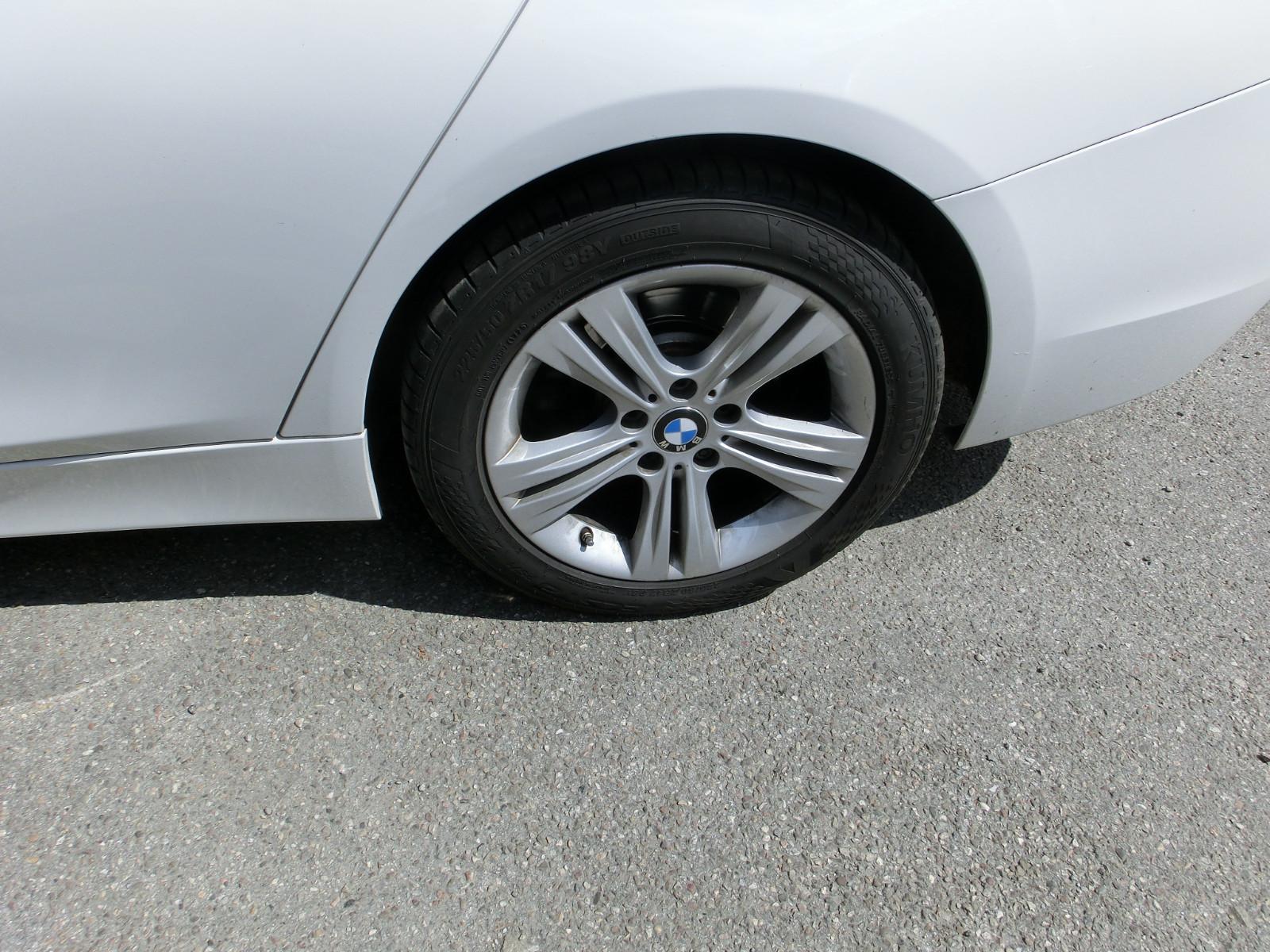 BMW 320  Touring Sport Line LED Scheinw. HeadUp